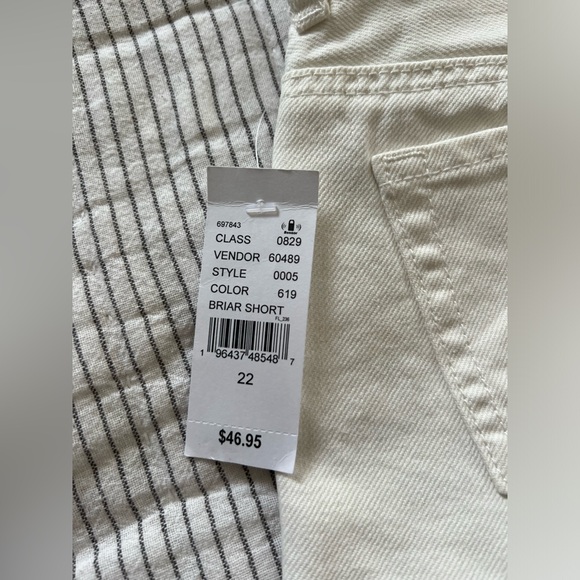 NWT | PacSun | Briar Jean Short - Size 22 (XS) - Picture 3 of 4